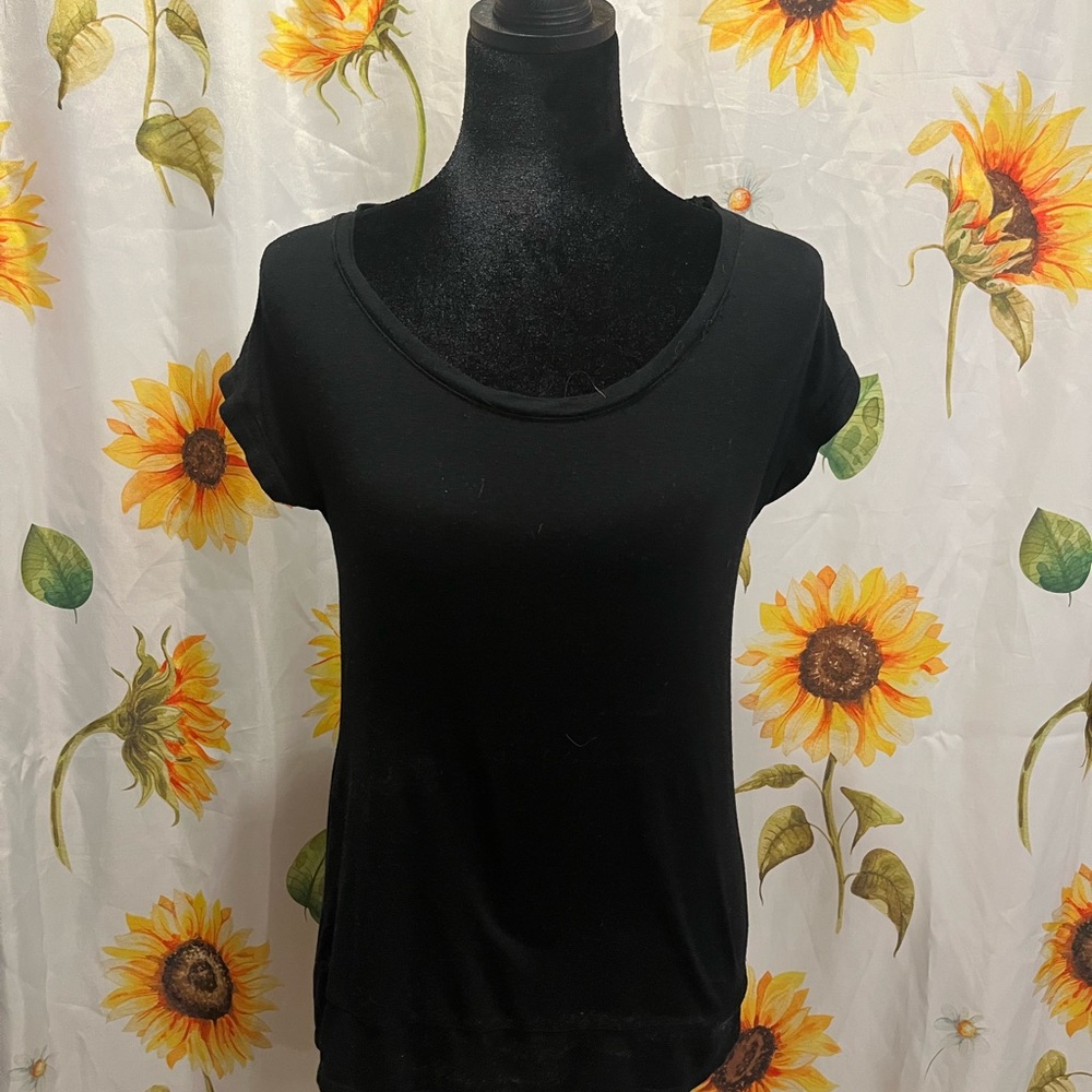 Gilligan & O'Malley Black Short-Sleeve Scoop Neck Tee